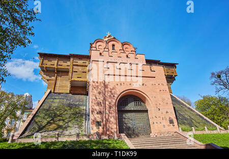 Goldene Tor in Kiew, Ukraine. Alte mittelalterliche Eingang zur Stadt. Stockfoto