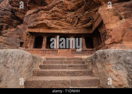 Höhlentempel; Badami, Karnataka, Indien Stockfoto