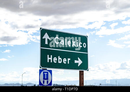 Straßenschilder in der Imperial Valley von Kalifornien Stockfoto