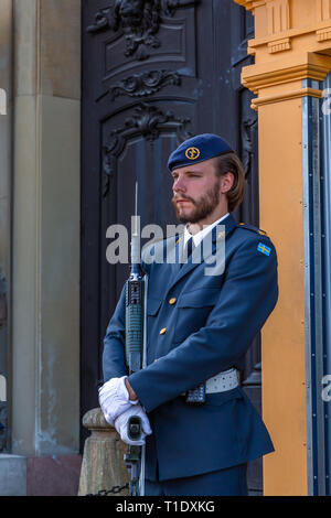 Royal Scots Guards auf der Hut in der Schwedischen Königlichen Palast Stockfoto