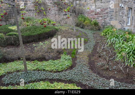Öffentliche Garten als Garten der Archivar, HM General Register Office, Edinburgh, März 2019 bekannt Stockfoto