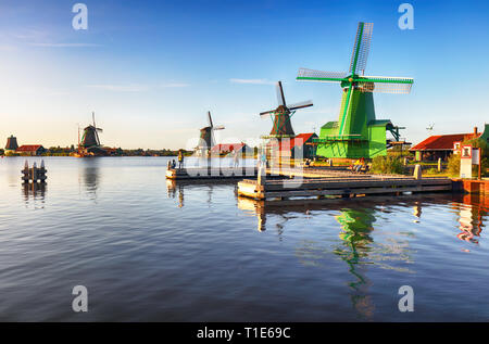 Niederlande Windmühle, Zaanse Schans - Zaandam, in der Nähe von Amsterdam Stockfoto