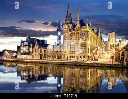 Mittelalterliche Gent in der Nacht. Belgien Stockfoto