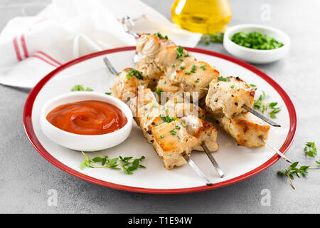 Gegrillte Fleischspieße, Hühnchen Shish Kebab Stockfoto