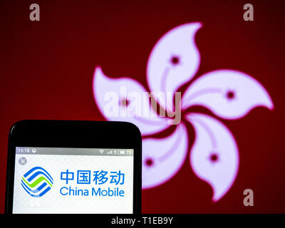 In der Ukraine. 24 Mär, 2019. In diesem Foto Illustration ein China Mobile Limited Logo auf einem Smartphone gesehen angezeigt. Quelle: Igor Golovniov/SOPA Images/ZUMA Draht/Alamy leben Nachrichten Stockfoto
