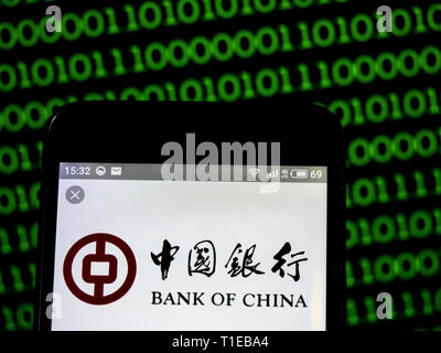 In der Ukraine. 24 Mär, 2019. In diesem Foto Illustration einer Bank von China Limited logo gesehen auf einem Smartphone angezeigt. Quelle: Igor Golovniov/SOPA Images/ZUMA Draht/Alamy leben Nachrichten Stockfoto