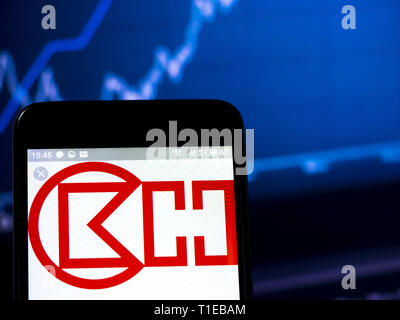 In der Ukraine. 24 Mär, 2019. In diesem Foto Illustration einer Cheung Kong Gruppe logo gesehen auf einem Smartphone angezeigt. Quelle: Igor Golovniov/SOPA Images/ZUMA Draht/Alamy leben Nachrichten Stockfoto