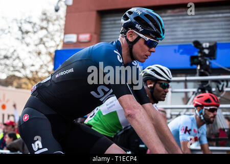 Calella, Katalonien, Spanien. 25 Mär, 2019. Volta a Catalunya radfahren Phase 1, nach Calella Calella; 21 Chris Froome aus GBR nach Stufe 1 von La Volta Catalunya in Calella. Credit: Aktion plus Sport/Alamy leben Nachrichten Stockfoto