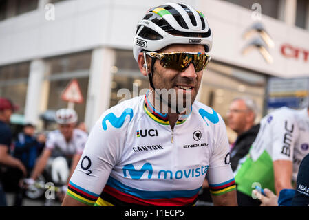 Calella, Katalonien, Spanien. 25 Mär, 2019. Volta a Catalunya radfahren Phase 1, nach Calella Calella; 1 Alejandro Valverde aus Spanien nach Stufe 1 von La Vuelta Katalonien in Calella. Credit: Aktion plus Sport/Alamy leben Nachrichten Stockfoto