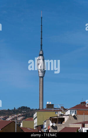 Istanbul, Türkei - 26. März 2019: Heute dritten Ringmauer der Kleine Camlica's Radio Tower in Istanbul zusammengestellt. Dies ist der dritte Schritt. Credit: Engin Sezer/Alamy leben Nachrichten Stockfoto