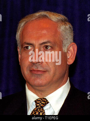 Washington, District of Columbia, USA. 10. Juli 1996. Premierminister Benjamin Netanjahu in Israel spricht im National Press Club in Washington, DC am 10. Juli 1996 Credit: Ron Sachs/CNP/ZUMA Draht/Alamy leben Nachrichten Stockfoto