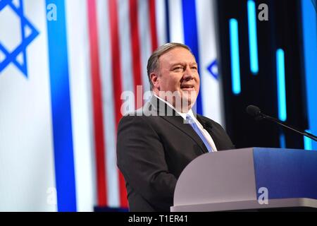 Us-Staatssekretär Mike Pompeo liefert Erläuterungen bei der Aipac-Konferenz am 25. März 2019 in Washington, D.C. Das American Israel Public Affairs Committee ist eine Interessenvertretung, die sich für pro-israelische Politik zu der Kongress und die Exekutive der Vereinigten Staaten. Stockfoto