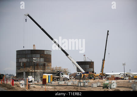 New York, USA. 28 Feb, 2019. Foto auf 28.02.2019 zeigt die Baustelle von Yuhuang's Methanol Projekt in St. James Parish, Louisiana, USA. Yuhuang Chemical Industries Inc. (YCI), ein Tochterunternehmen der China Shandong Yuhuang Chemie, Bau von 1,85 Milliarden US-Dollar Methanolanlage in St. James Parish. Das Projekt ist eine der größten Greenfield ausländische Direktinvestitionen (FDI), die von einem chinesischen Unternehmen in den Vereinigten Staaten. Es war im Jahr 2014 angekündigt und begonnen Bau im Januar 2017. Credit: Wang Ying/Xinhua/Alamy leben Nachrichten Stockfoto