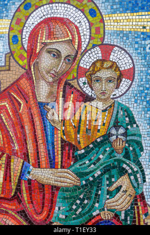 Miami Florida, ukrainische katholische Kirche, Mosaik, Jungfrau Maria, Christus, Mutter & Kind, Religion, Glaube, Ikone, Christentum, FL090320108 Stockfoto