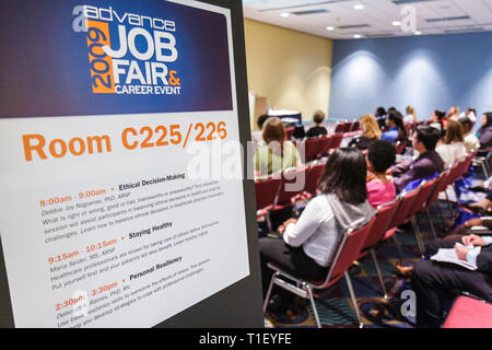 Miami Beach Florida,Miami Beach Convention Center,Zentrum,Gesundheitswesen,Karriere,Jobmesse,Karriere Aussteller,Personalvermittler,Beschäftigung,Wirtschaft,Seminar,Publikum,pre Stockfoto