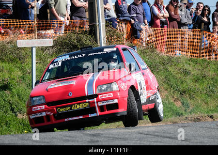 30. Ausgabe der Rallye des Vignes in Régnié-Durette im Beaujolais. Sport Auto. Stockfoto