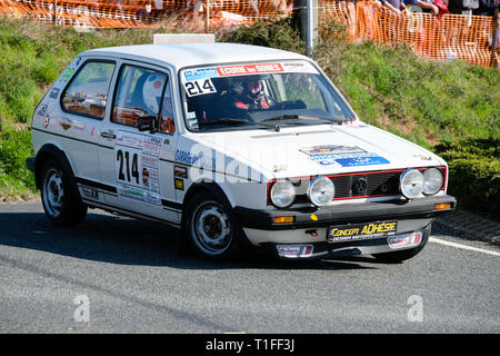 30. Ausgabe der Rallye des Vignes in Régnié-Durette im Beaujolais. Sport Auto. Stockfoto