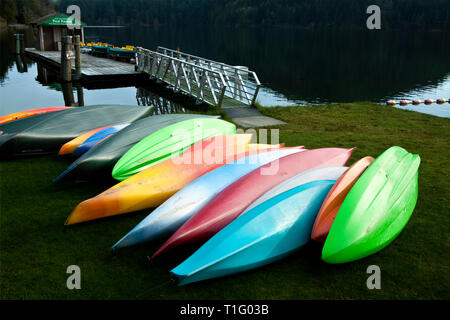 WA06501-00... WASHINGTON - Bootsverleih entlang dem Ufer des Cascade-See in Moran State Park auf Orcas Island. Stockfoto