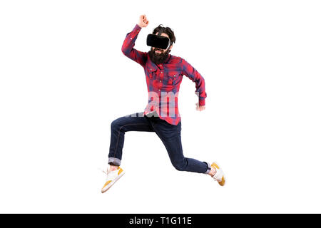Springen bärtige Hipster in Gläsern der virtuellen Realität, auf weißem Hintergrund Stockfoto