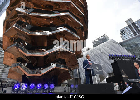 Stephen Ross besucht Hudson Yards, New York's neuste Viertel, offizielle Eröffnung am 15. März 2019 in New York City. Stockfoto