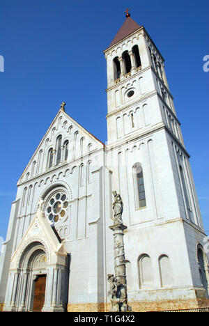 Römisch-katholische Kirche, Rabacsanak, Ungarn. Romai katolikus Templom, Rabacsanak, Magyarorszag. Stockfoto