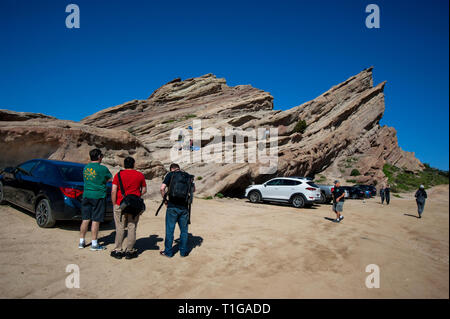 Die Leute, die Vasquez Felsen in der Nähe von Agua Dulce in der Antelope Valley im Süden von Kalifornien. Stockfoto