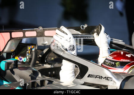 MELBOURNE, AUSTRALIEN - 17. März: Lewis Hamilton der Mercedes-AMG PETRONAS Motorsport beendet sein Auto nach der 2019 Formel 1 Grand Prix von Australien Stockfoto