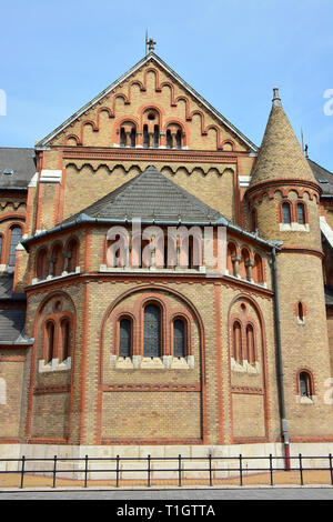 Römisch-katholische Kirche in Szeged, Ungarn. Magyarok Nagyasszonya romai katolikus templom Nyiregyhaza, Magyarorszag. Stockfoto