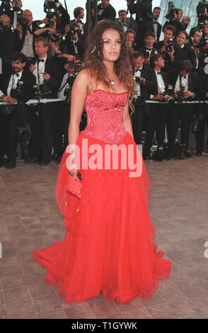 CANNES, Frankreich: 18. MAI 1999: Die französische Schauspielerin SEVERINE FERRER an der Galavorstellung von "Cradle Will Rock" beim Filmfestival in Cannes. © Paul Smith/Featureflash Stockfoto