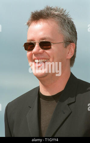 CANNES, Frankreich: 18. MAI 1999: Regisseur Tim Robbins bei den Filmfestspielen von Cannes, wo sein neuer Film "Cradle Will Rock" im Wettbewerb ist. © Paul Smith/Featureflash Stockfoto