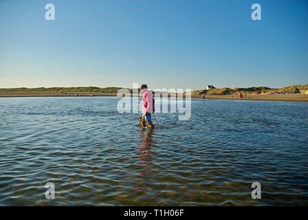 Ferner Zahlen am Strand, Rhosneigr, Anglesey, North Wales, UK Stockfoto