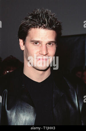 LAS VEGAS, NV. Oktober 28, 1999: Schauspieler David Boreanaz, Star der TV-Serie 'Engel', an der WB Radio Music Awards im Mandalay Bay Resort & Casino, Las Vegas. © Paul Smith/Featureflash Stockfoto