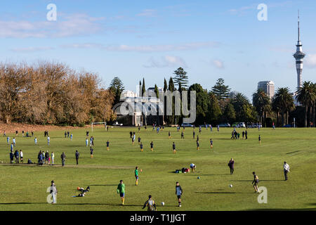 Auckland, Neuseeland. Wochenende Sport an der Domäne Stockfoto