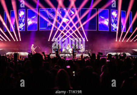 Atlanta, Georgia, USA. 26. Mär 2019. Muse führt live im Konzert an State Farm Arena am 23. März 2019 in Atlanta, Georgia. Foto: Ryan Fleisher/imageSPACE/MediaPunch Credit: MediaPunch Inc/Alamy leben Nachrichten Stockfoto