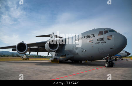 Langkawi, Malaysia. 27. März 2019. US Air Force Boeing C-17 Transportflugzeug auf Anzeige an der LIMA Ausstellung Credit: Chung Jin Mac/Alamy leben Nachrichten Stockfoto