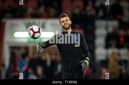 Bournemouth, UK. 26 Mär, 2019. Torwart Angus Gunn (Southampton) von England U21 pre Match während der internationalen Freundschaftsspiel zwischen England U 21 und U 21 in der Goldsands Stadion, Bournemouth, England am 26. März 2019. Foto von Andy Rowland. Credit: Andrew Rowland/Alamy leben Nachrichten Stockfoto