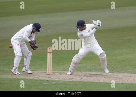 CHESTER LE STREET, UK 27 Chris Benjamin Batting. MÄRZ Durham MCCU während des MCC-Universität von Durham County Cricket Club und Durham MCCU im Emirates Riverside, Chester Le Street am Mittwoch, 27. März 2019. (Credit: Mark Fletcher | MI Nachrichten) Credit: MI Nachrichten & Sport/Alamy leben Nachrichten Stockfoto