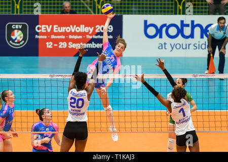 Candy Arena, Monza, Italien. 27. März, 2019. CEV Volleyball Challenge Cup Frauen, Final, 2 Bein. Anne Buijs von Saugella Monza während des Spiels zwischen Saugella Monza und Aydin BBSK im Candy Arena Italien. Credit: Claudio Grassi/Alamy leben Nachrichten Stockfoto