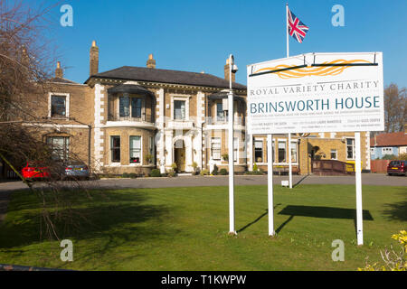 Die Außenseite des Brinsworth Haus in Twickenham, London. Wohn-/Pflegeheim für pensionierte Schauspieler/Schauspieler/Schauspielerinnen. UK. (106) Stockfoto