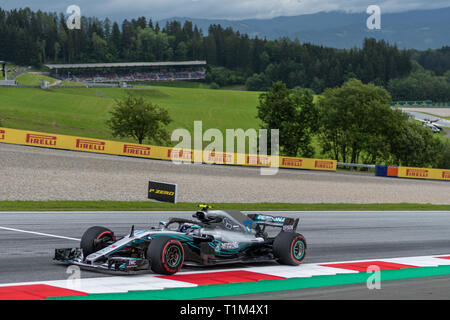 Spielberg/Österreich - 06/29/2018 - #77 Valtteri Bottas (FIN) in seinem Mercedes W09 während des RP1 vor dem Grand Prix von Österreich 2018 auf dem Red Bull Ring Stockfoto