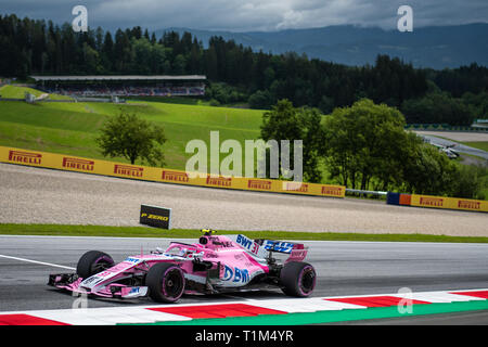 Spielberg/Österreich - 06/29/2018 - #31 Esteban OCON (FRA) in seinem Force India VJM11 während des FP1 im Vorfeld des Grand Prix von Österreich 2018 auf dem Red Bull Ring Stockfoto