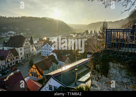 Blick auf Wehlen mit Fluss Elbe, Sächsische Schweiz, Sachsen