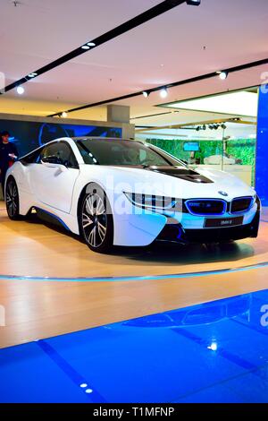 Neue BMW i8 Sport - Auto. Die i8 ist ein intelligenter Leichtbau konstruiert Plug-in-Hybrid Sport - Auto. Stockfoto
