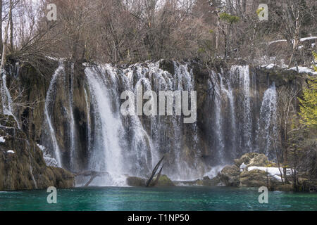 Wunderschöne Wasserfälle in Kroatien Nationalpark Plitvicer Jezero Stockfoto