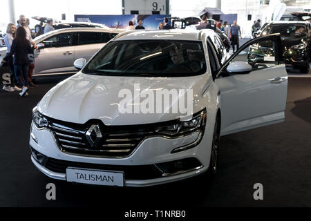 Salzburg, Österreich - 23. März 2019: Der neue Renault Talisman auf der Auto Show Stockfoto