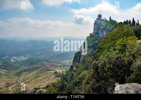 Roccao Guaita, San Marino Die Republik San Marino auch als die Serenissima Republik San Marino bekannt. Einer der drei Gipfel Stockfoto