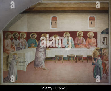Fresco" Gemeinschaft der Apostel" (Einsetzung der Eucharistie") durch die italienische Frührenaissance Maler Fra Angelico (1440-1442) an der Wand in die Zelle des Mönchs im San Marco Kloster lackiert (Convento di San Marco), nun das San Marco Museum (Museo Nazionale di San Marco) in Florenz, Toskana, Italien. Stockfoto