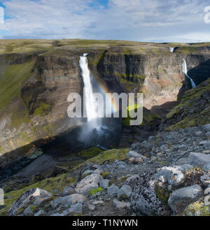 Berühmten Wasserfall Haifoss im südlichen Island. in Island Trekking. Reise- und Landschaftsfotografie Konzept Stockfoto