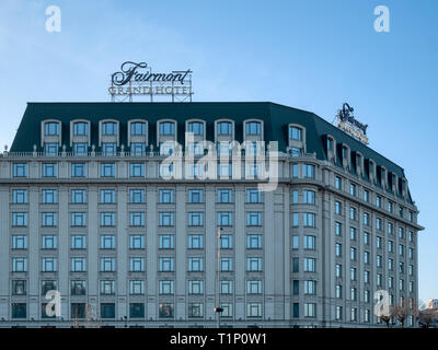Kiew, Ukraine - MÄRZ 13, 2019: Fassade Außenansicht des Fairmont Hotel Grand hotel in Kiew Stockfoto