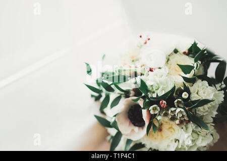 Wunderschöne Luxus Hochzeit Bouquet von Blumen Stockfoto